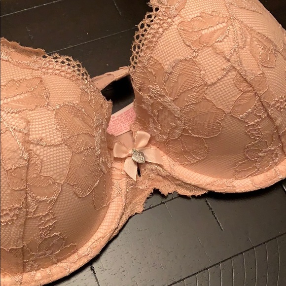 Victoria’s Secret Lined Perfect Coverage Bra - Picture 2 of 5